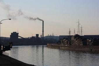 Промпроизводство в еврозоне в мае снизилось на 1,1%