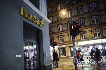 Найбільший банк Швеції заборонив співробітникам торгувати криптовалютами