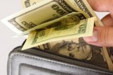 Гривня на межбанке торгуется около 28,29 за доллар
