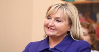 Дружина генпрокурора оновила &laquo;мерседес&raquo; за 2,4 мільйони