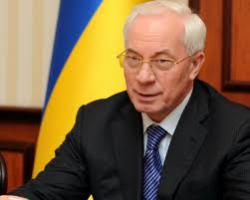 М.Азаров подав у відставку