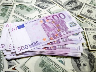 Гривня на відкритті міжбанку втрачає позиції