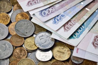 Рубль скорректировался вверх после снижения в начале недели, Россия