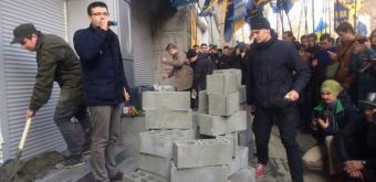 Війна? Санкції? До купівлі Сбербанку Росії причетний Порошенко і банда, - ЗМІ