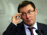 Суд возобновил дело относительно получения Луценко взятки от экс-нардепа Шепелева