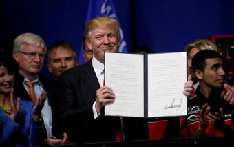 Трамп підписав указ &laquo;Купуй американське&raquo;