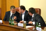 Менеджер Коломойського вимагає зняти його з розшуку