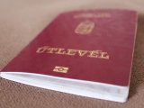 США викрили масштабну шахрайську схему з угорськими паспортами