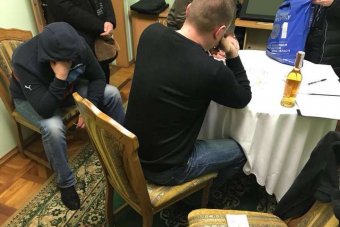 Задержан директор Николаевского аэропорта за 2,5 млн гривен взятки губернатору Николаева
