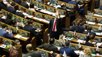 93 депутатам Рады компенсировали 8 млн гривен за их зарубежные командировки