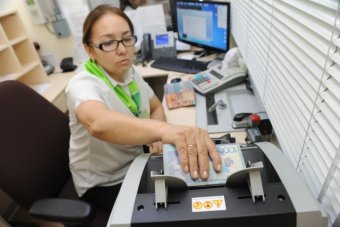 За місяць з Казахстану за кордон переведено понад 50 млрд тенге