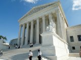 Верховний суд США розгляне справу щодо міграційного указу Трампа