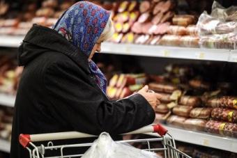 Кабмин, вероятно, не рискнет отпустить цены на социальные продукты - эксперт