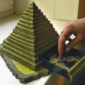 Кабмін схвалив заборону фінансових пірамід