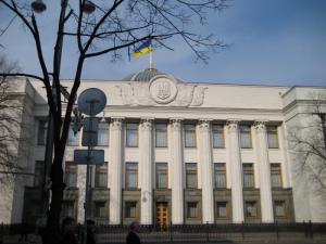 Проведение внеочередных парламентских выборов нецелесообразно