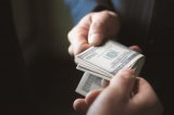У корупціонерів з початку року конфіскували 61 тисячу гривень