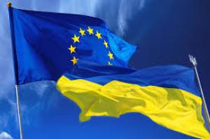 В.Янукович подписал закон об упрощении визового режима с ЕС
