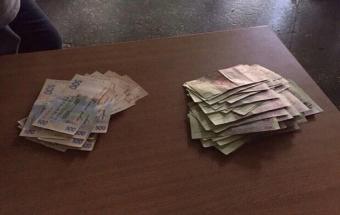 Чиновника в Киеве задержали на взятке в 50 тысяч гривен