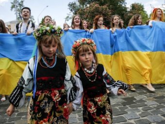 Большая часть населения Украины выступает за вступление в ЕС - опрос