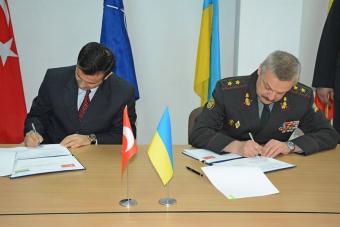 Україна й Туреччина підписали план військового співробітництва