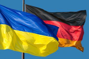 У ФРН розповіли про &euro; 100 мільярдів для України