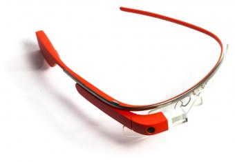 Google припиняє продаж Google Glass