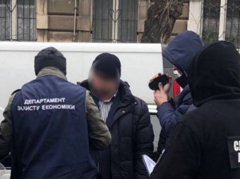 В Одесской области на взятке в 160 тыс. гривен задержали государственного аудитора