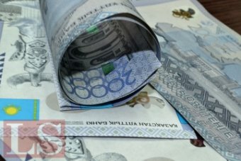 23 миллиарда тенге перевели казахстанцы за год внутри страны