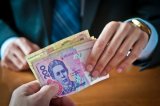 Повышать зарплаты в частном секторе должны работодатели - Рева