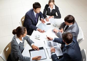 Майбутні держчиновники платитимуть за атестацію на знання української