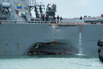 У США почали розслідування за фактом аварії есмінця
