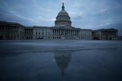 Конгресс вынес на рассмотрение проект финансирования правительства США