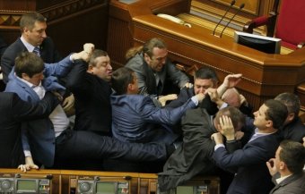 У Раді зібрали 150 підписів на скасування депутатської недоторканності