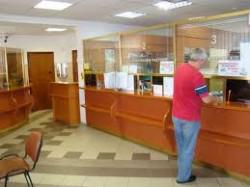 From the early 2013 number of bank branches decreased by 2.6%