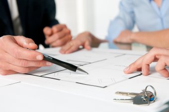 В уряді Росії запропонували перевіряти угоди з нерухомістю на відмивання грошей