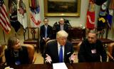 Трамп встретился с лидерами трех крупнейших автоконцернов США