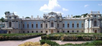 Мариинский дворец в 2018 году продолжат реставрировать и обустраивать за 72,6 млн гривен
