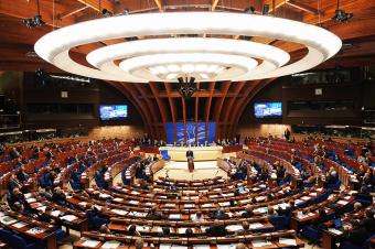 Росія продовжить платити внески в ПАРЄ, незважаючи на те, що її виключили