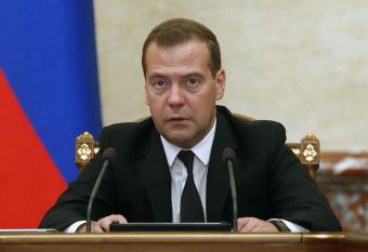 Медведев: развитие малого бизнеса - важнейший приоритет в России
