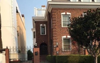 У Держдепі пояснили зняття прапорів РФ з консульств