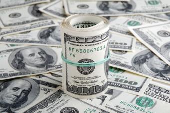 Межбанк открылся укреплением гривни до 25,98