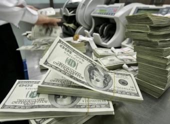 Міжбанк відкрився доларом по 27,02