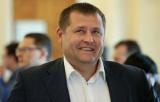 Нова схема: в Дніпрі за 1,7 млн державних грошей косили траву, коли ще лежав сніг