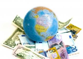 МВФ заявляет о возросших рисках для мировой экономики