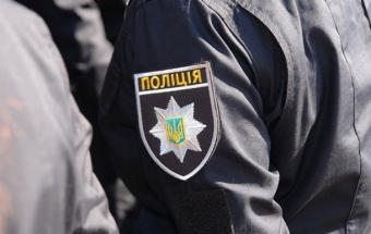 Силовики ведуть стеження за десятками тисяч українців