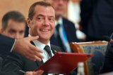 После догого перерыва в России чиновникам подняли зарплату