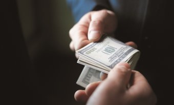 Бізнес назвав корупцію масовим явищем для України