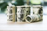 Долар на міжбанку піднявся вище 28,50 гривні