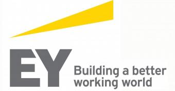 EY оштрафовали на 9 миллионов за близкие отношения с клиентами