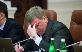 Кабмін обмежив премії держвиконавців